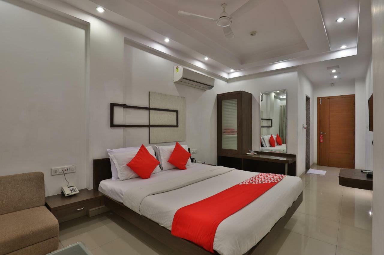 Hotel Oyo 14943 Shubh Suvidha Somnāth Exterior foto