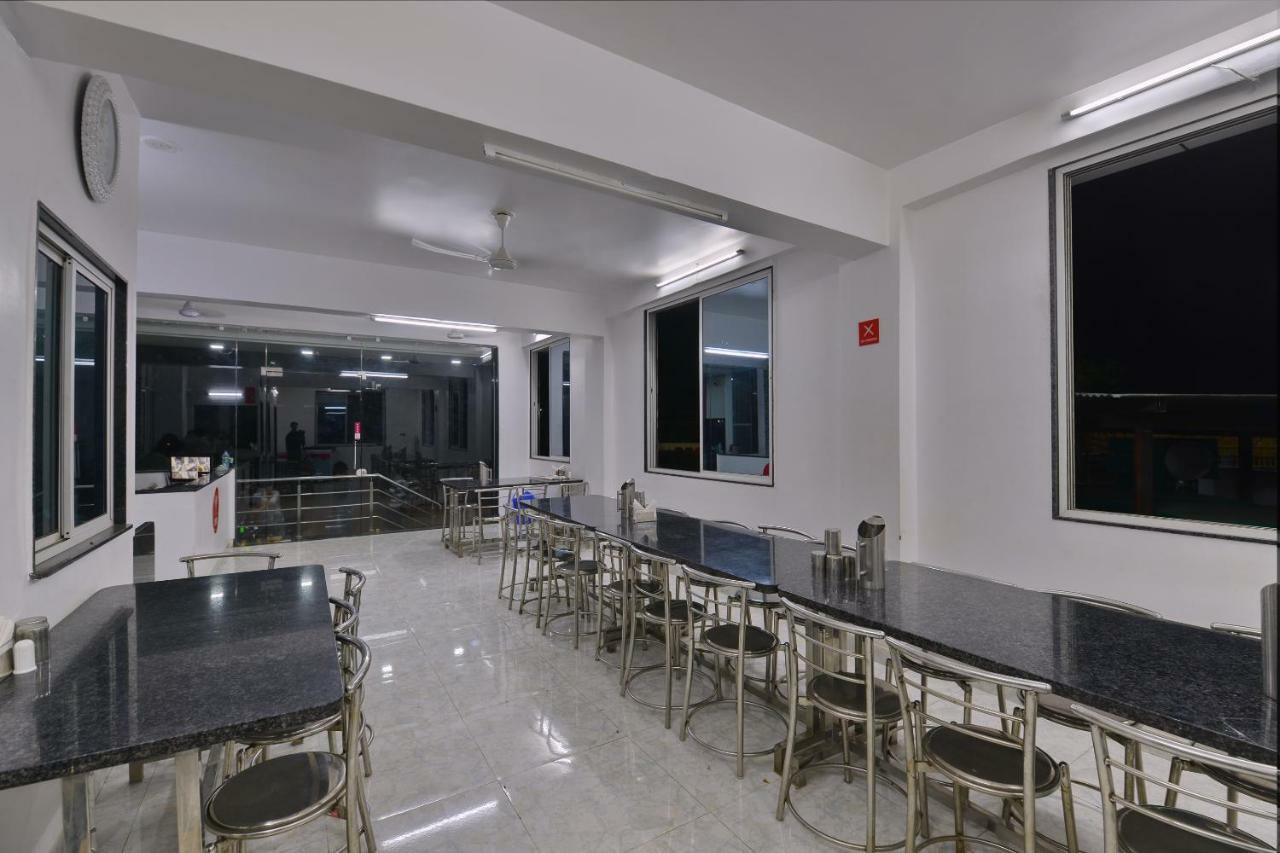 Hotel Oyo 14943 Shubh Suvidha Somnāth Exterior foto